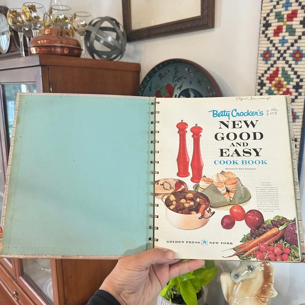 Vintage 1962 Betty Crocker's New Good and Easy Cook Book First Edition Spiral
